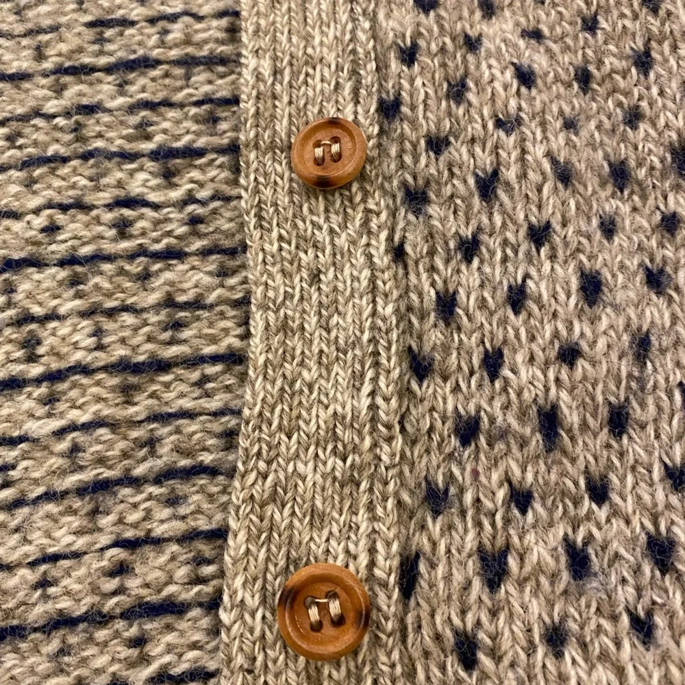 Woolrich button-down sweater in beige and navy blue Birds Eye - Picture 5 of 14